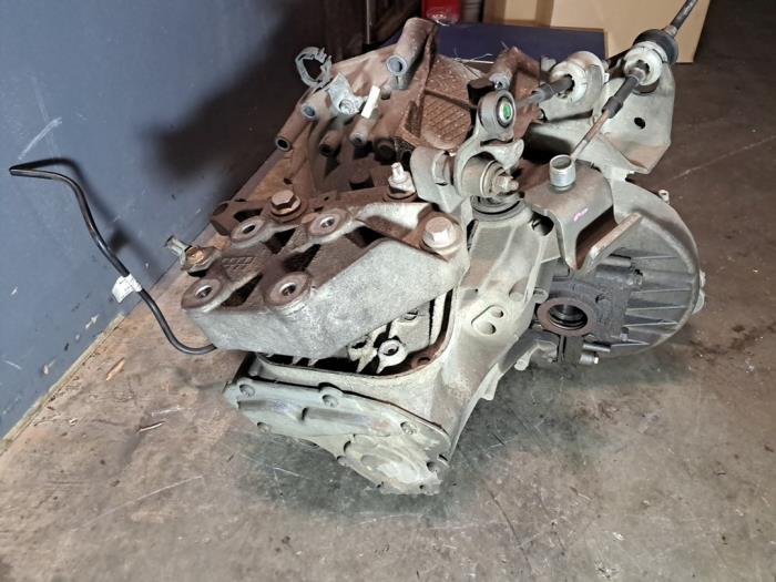 Getriebe van een Citroën Jumper (U9) 2.2 HDi 130 Euro 5 2012