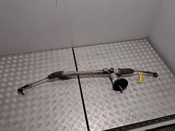 Begagnade Styrbox Ford Fiesta 6 (JA8) 1.0 EcoBoost 12V 100 Pris € 151,25 Inklusive moms erbjuds av De Jonghe Recuparts