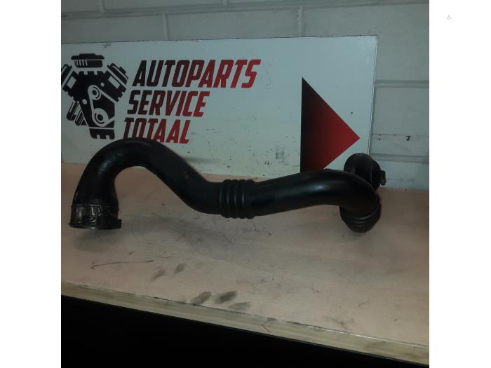 Gebrauchte Intercooler Rohr Opel Movano 2.3 CDTi 16V FWD Preis € 50,00 Margenregelung angeboten von EU Engines & Parts BV