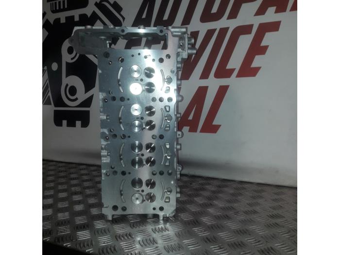 Skontrolowane Glowica cylindra Mercedes A (W176) 2.2 A-200 CDI, A-200d 16V Cena € 605,00 Z VAT oferowane przez EU Engines & Parts BV