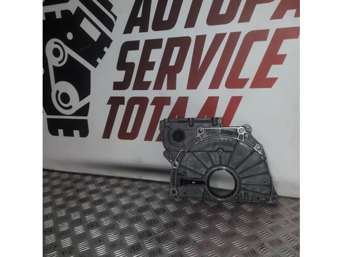 Usagé Couvercle de distribution BMW 5 serie (F10) 520d 16V Prix € 65,00 Règlement à la marge proposé par EU Engines & Parts BV