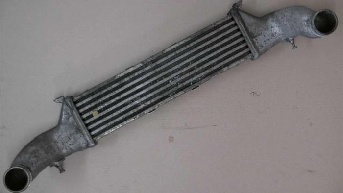 Usados Intercooler Mercedes C (W202) 2.5 C-250 TD 20V Precio € 75,00 Norma de margen ofrecido por EU Engines & Parts BV
