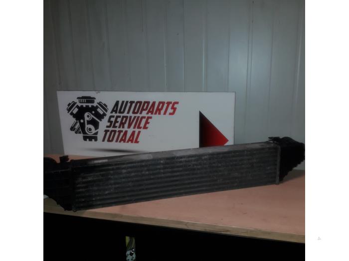 Usagé Intercooler Mercedes C (W203) 1.8 C-200K 16V Prix € 50,00 Règlement à la marge proposé par EU Engines & Parts BV