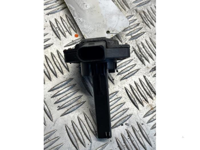 Begagnade Oljenivåsensor Volkswagen Crafter 2.5 TDI 30/35/50 Pris € 35,00 Marginaltabell erbjuds av EU Engines & Parts BV