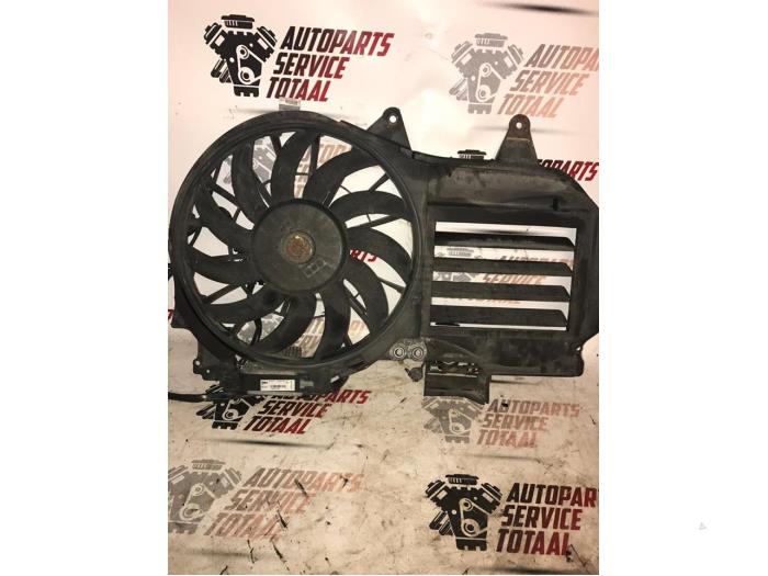 Używane Silnik wentylatora Audi A4 (B8) 2.0 TDI 16V Cena € 90,75 Z VAT oferowane przez EU Engines & Parts BV