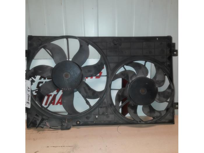 Gebrauchte Kühlrippe Motor Audi A3 (8P1) 1.9 TDI Preis € 75,00 Margenregelung angeboten von EU Engines & Parts BV