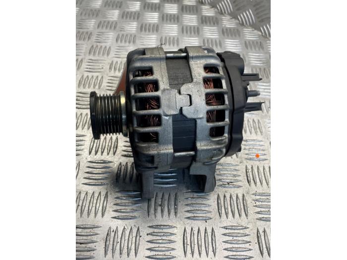 Usagé Dynamo Renault Megane IV Estate (RFBK) 1.6 Energy dCi 130 Prix € 100,00 Règlement à la marge proposé par EU Engines & Parts BV