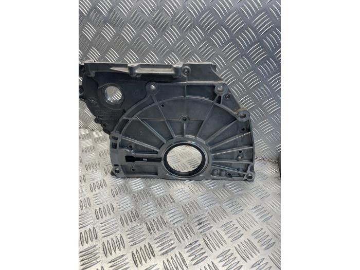 Usagé Couvercle de distribution BMW X5 (F15) xDrive 35d 3.0 24V Prix € 65,00 Règlement à la marge proposé par EU Engines & Parts BV