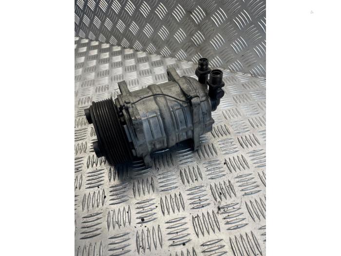 Gebrauchte Klimapumpe Mercedes Sprinter 3,5t (906.73) 315 CDI 16V Preis € 100,00 Margenregelung angeboten von EU Engines & Parts BV