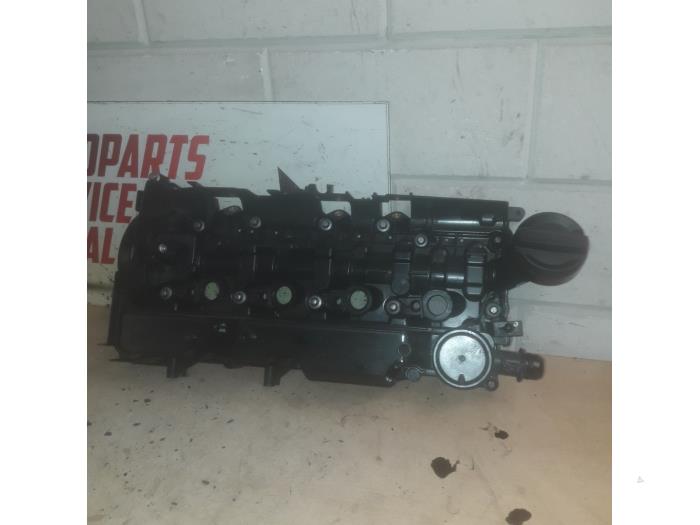 Gebrauchte Ventildeckel BMW 5 serie (G30) 525d 2.0 TwinPower Turbo 16V Preis € 100,00 Margenregelung angeboten von EU Engines & Parts BV