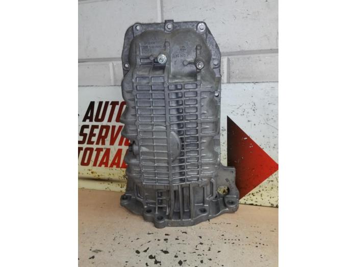 Usagé Couvercle carter Ford Focus 3 1.6 EcoBoost 16V Prix € 50,00 Règlement à la marge proposé par EU Engines & Parts BV