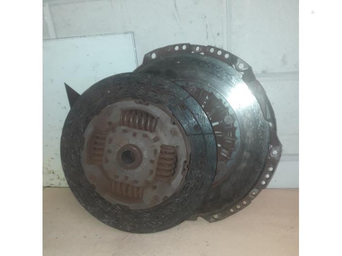 Begagnade Kopplingsplåt Peugeot Boxer (U9) 2.0 BlueHDi 160 Pris € 150,00 Marginaltabell erbjuds av EU Engines & Parts BV