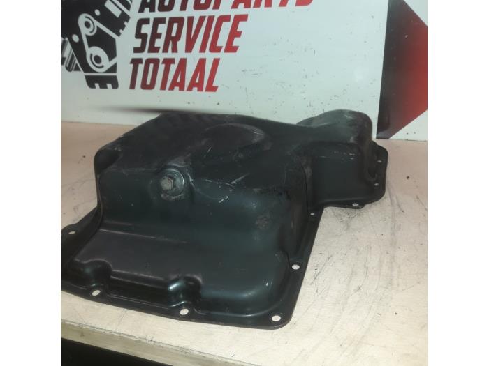 Usagé Couvercle carter Ford Transit Custom 2.2 TDCi 16V Prix € 45,00 Règlement à la marge proposé par EU Engines & Parts BV