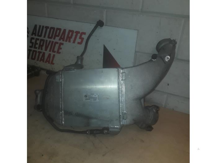 Usados Intercooler BMW X6 (E71/72) M50d 3.0 24V Precio € 300,00 Norma de margen ofrecido por EU Engines & Parts BV