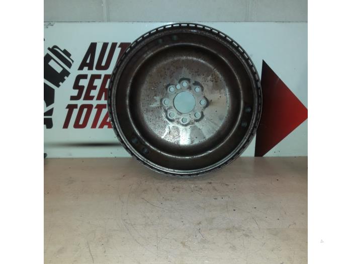 Gebrauchte Starterkranz Mercedes Sprinter 5t (906) 516 CDI 16V Preis € 75,00 Margenregelung angeboten von EU Engines & Parts BV