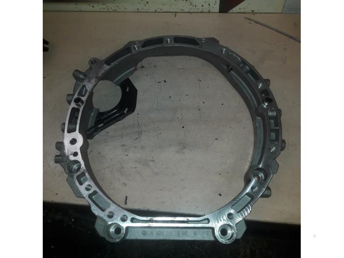 Gebrauchte Zwischenplatte Motor Mercedes C (W205) C-180 1.6 CDI BlueTEC, C-180 d 16V Preis € 75,00 Margenregelung angeboten von EU Engines & Parts BV