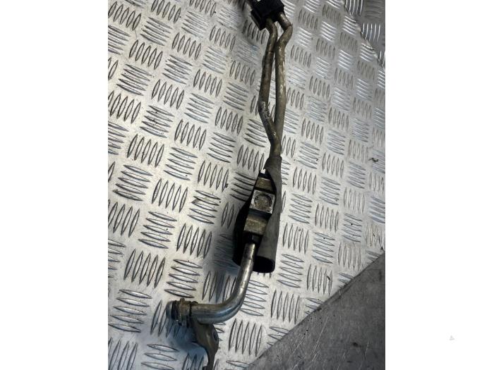 Usagé Conduit (divers) Landrover Range Rover IV (LG) 4.4 SDV8 32V Prix € 75,00 Règlement à la marge proposé par EU Engines & Parts BV