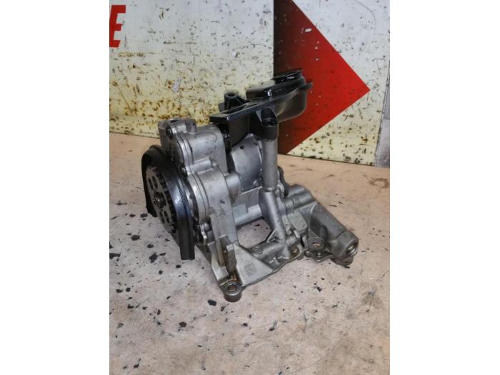 Begagnade Oljepump BMW 7 serie (F01/02/03/04) 730d 24V Pris € 100,00 Marginaltabell erbjuds av EU Engines & Parts BV