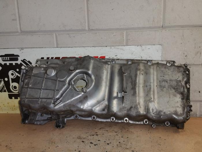 Gebrauchte Ölwanne BMW 5 serie Touring (F11) 535d 24V Preis € 250,00 Margenregelung angeboten von EU Engines & Parts BV