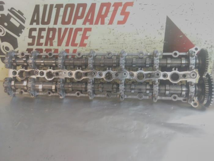 Gebrauchte Nockenwellengehäuse BMW 5 serie Touring (F11) 535d 24V Preis € 275,00 Margenregelung angeboten von EU Engines & Parts BV