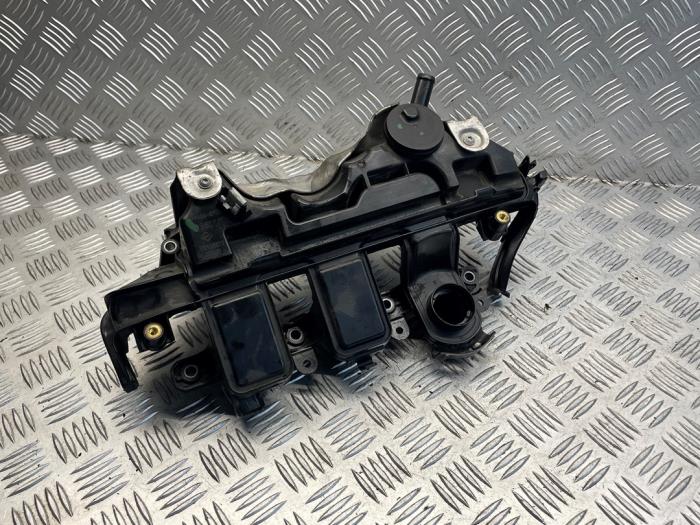 Gebrauchte Ventildeckel Mercedes Vito (447.6) 1.7 110 CDI 16V Preis € 95,00 Margenregelung angeboten von EU Engines & Parts BV