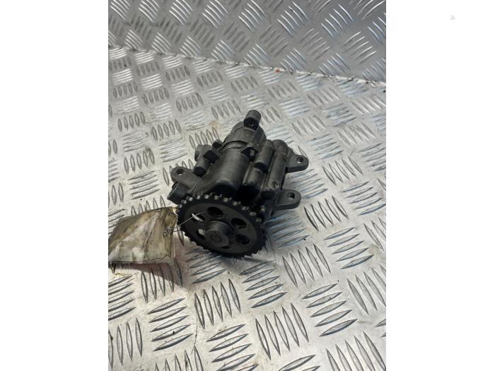 Gebrauchte Ölpumpe Ford Transit Custom 2.2 TDCi 16V Preis € 50,00 Margenregelung angeboten von EU Engines & Parts BV