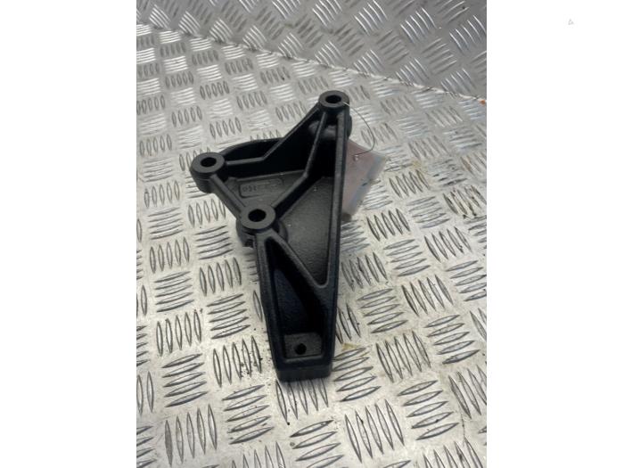 Gebrauchte Motorlager Ford Transit 2.0 TDCi 16V Eco Blue 170 Preis € 35,00 Margenregelung angeboten von EU Engines & Parts BV