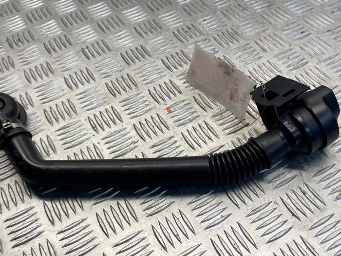 Gebrauchte Öl Füllrohr Mercedes Sprinter 3,5t (906.63) 210 CDI 16V Euro 5 Preis € 25,00 Margenregelung angeboten von EU Engines & Parts BV