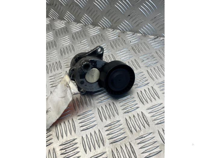 Usados Rodillo tensor correa múltiple Mercedes Sprinter 3,5t (906.63) 316 CDI 16V Precio € 25,00 Norma de margen ofrecido por EU Engines & Parts BV