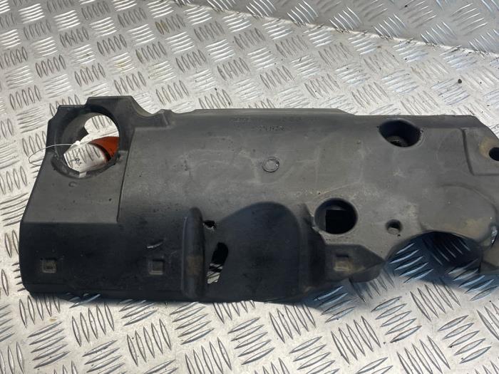 Gebrauchte Abdeckblech Motor Mercedes Vito (639.7) 3.0 122 CDI V6 24V Preis € 35,00 Margenregelung angeboten von EU Engines & Parts BV