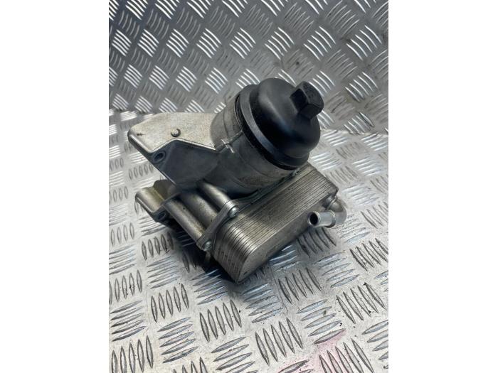 Gebrauchte Ölfiltergehäuse Mercedes A-Klasse AMG (177.0) 2.0 A-35 AMG Turbo 16V 4Matic Preis € 100,00 Margenregelung angeboten von EU Engines & Parts BV
