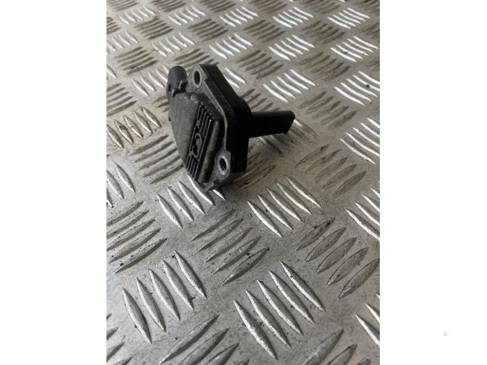 Begagnade Oljenivåsensor Volkswagen Polo V (6R) 1.4 GTI 16V Pris € 20,00 Marginaltabell erbjuds av EU Engines & Parts BV