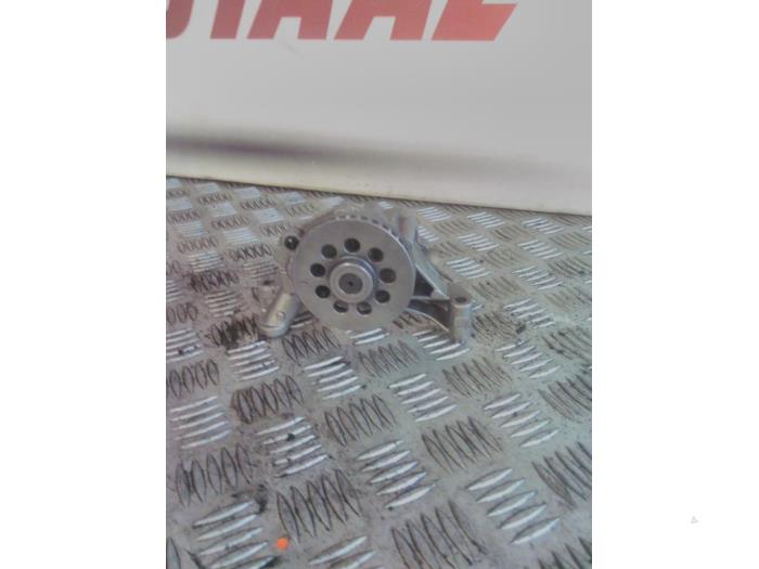 Begagnade Oljepump Volkswagen Transporter/Caravelle T5 2.0 TDI DRF Pris € 50,00 Marginaltabell erbjuds av EU Engines & Parts BV