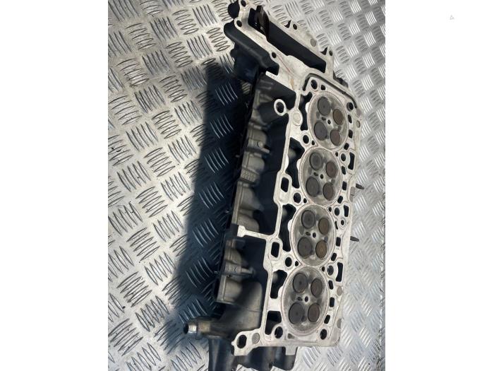 Usagé Culasse BMW 1 serie (F40) 118d 2.0 16V Prix € 500,00 Règlement à la marge proposé par EU Engines & Parts BV