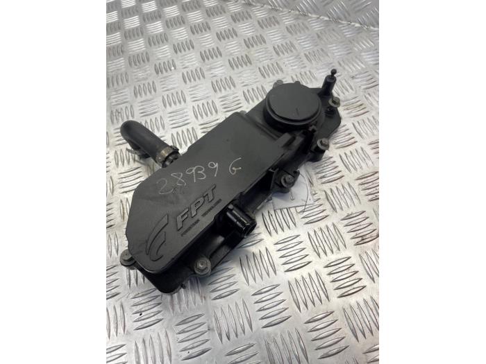 Gebrauchte Ventildeckel Fiat Ducato (250) 2.3 D 120 Multijet Preis € 25,00 Margenregelung angeboten von EU Engines & Parts BV