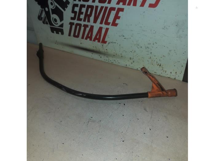 Gebrauchte Ölmessstab Volkswagen Crafter 28/30/32/35 LWB Preis € 10,00 Margenregelung angeboten von EU Engines & Parts BV