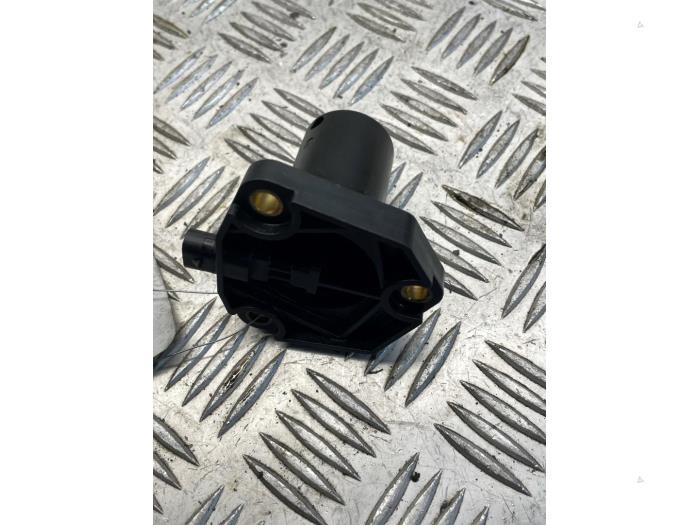 Begagnade Oljenivåsensor Mercedes E (W212) E-250 CDI 16V BlueEfficiency Pris € 25,00 Marginaltabell erbjuds av EU Engines & Parts BV