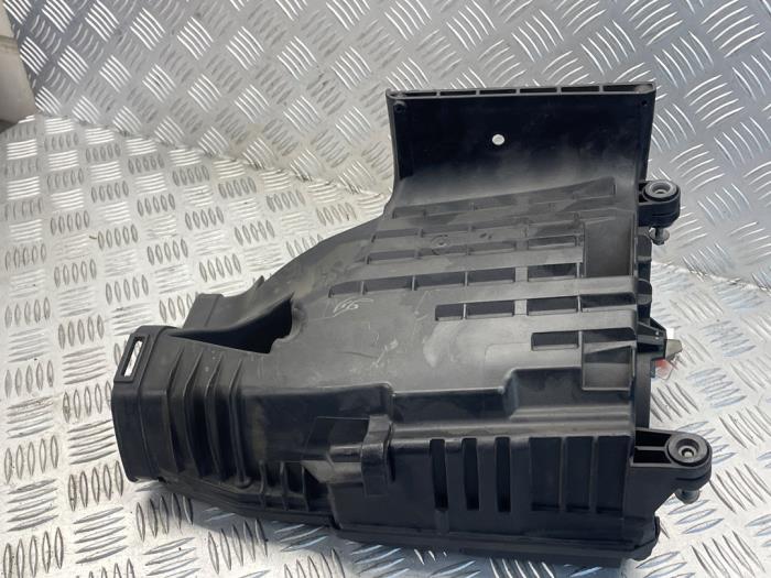 Gebrauchte Luftfiltergehäuse Mercedes C (W204) 1.8 C-180K 16V Preis € 45,00 Margenregelung angeboten von EU Engines & Parts BV