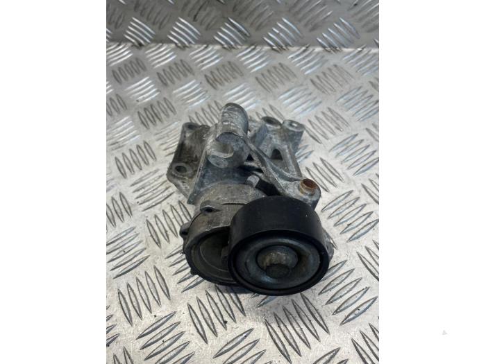 Gebrauchte Spannrolle Multiriemen Peugeot 208 I (CA/CC/CK/CL) 1.2 Vti 12V PureTech 82 Preis € 25,00 Margenregelung angeboten von EU Engines & Parts BV