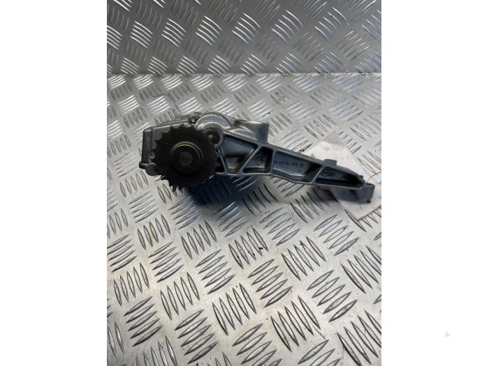 Gebrauchte Ölpumpe Mercedes Sprinter 3,5t (906.63) 318 CDI 24V Preis € 50,00 Margenregelung angeboten von EU Engines & Parts BV