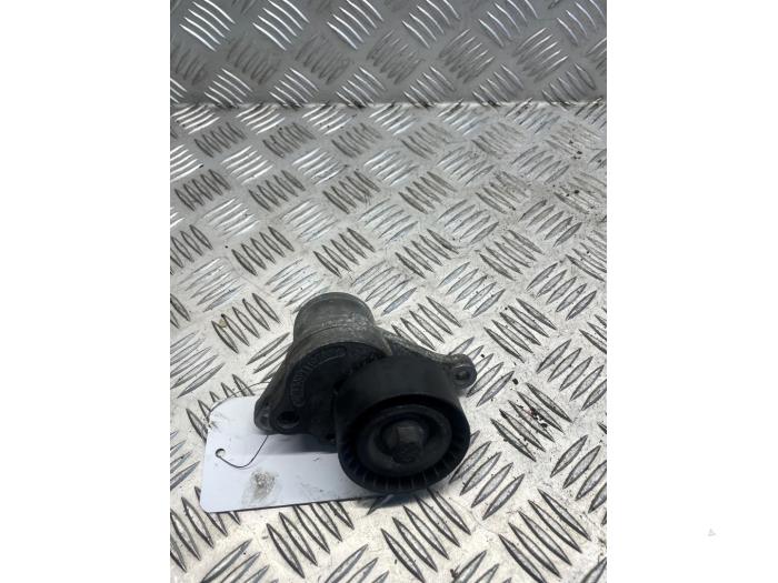 Usados Rodillo tensor correa múltiple Renault Master III (EV/HV/UV/VA/VB/VD/VF/VG/VJ) 2.3 dCi 125 16V FWD Precio € 25,00 Norma de margen ofrecido por EU Engines & Parts BV