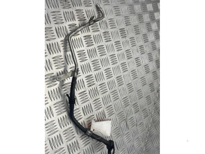 Używane Paliwomierz Mercedes E (W213) E-300d 2.0 Turbo 16V Cena € 35,00 Procedura marży oferowane przez EU Engines & Parts BV