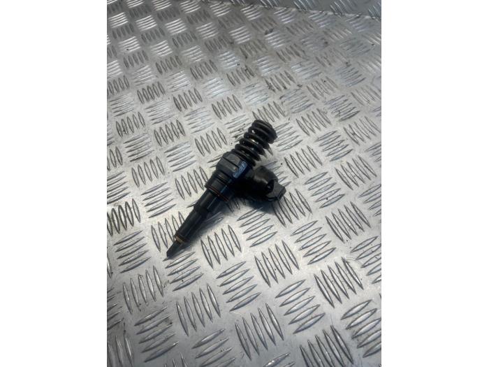 Usagé Injecteurs Volkswagen Polo IV (9N1/2/3) 1.4 TDI 70 Prix € 50,00 Règlement à la marge proposé par EU Engines & Parts BV