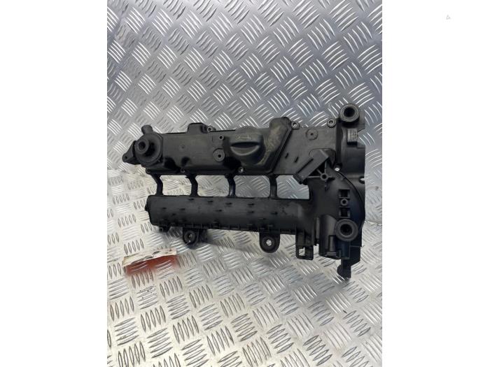 Usagé Couvercle soupapes Ford Focus 2 1.6 TDCi 16V 110 Prix € 45,00 Règlement à la marge proposé par EU Engines & Parts BV