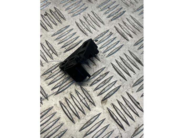 Used TDC sensor Ford Focus 3 1.0 Ti-VCT EcoBoost 12V 100 Price € 20,00 Margin scheme offered by EU Engines & Parts BV