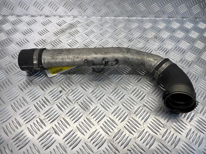 Usagé Tube intercooler Mercedes C Estate (S205) C-220 d 2.2 16V 4-Matic Prix € 45,00 Règlement à la marge proposé par EU Engines & Parts BV