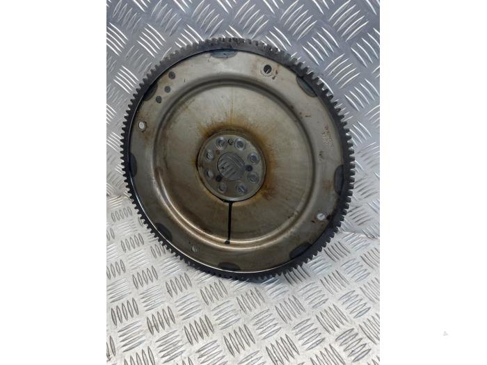 Used Flywheel Landrover Range Rover IV (LG) 4.4 SDV8 32V Price € 75,00 Margin scheme offered by EU Engines & Parts BV