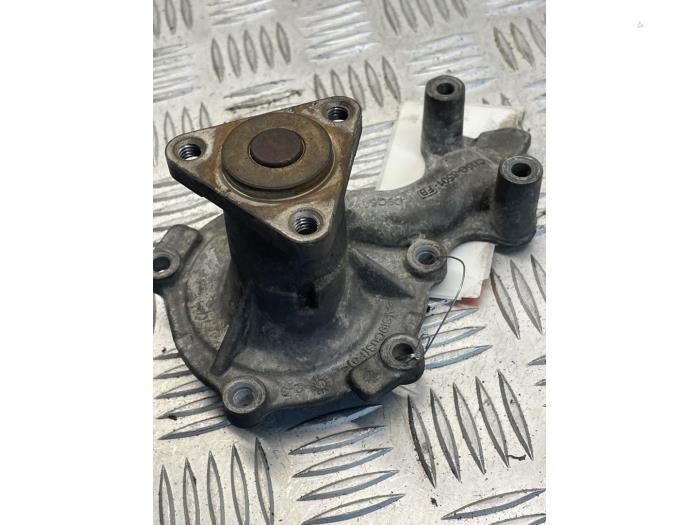 Gebrauchte Wasserpumpe Ford Fiesta 6 (JA8) 1.0 EcoBoost 12V 100 Preis € 20,00 Margenregelung angeboten von EU Engines & Parts BV