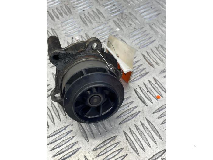 Begagnade Vattenpump Volkswagen Multivan T5 (7E/7HC/7HF/7HM) 2.0 BiTDI DRF Pris € 20,00 Marginaltabell erbjuds av EU Engines & Parts BV