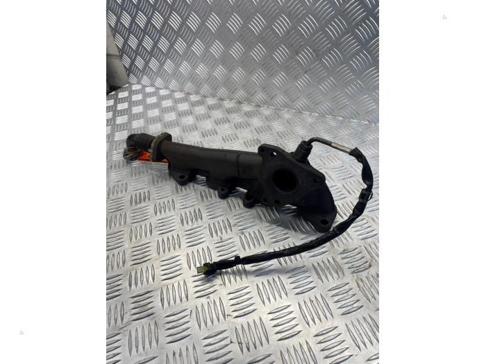 Gebrauchte Abgaskrümmer Mercedes CLA Shooting Brake (117.9) 1.6 CLA-180 16V Preis € 50,00 Margenregelung angeboten von EU Engines & Parts BV